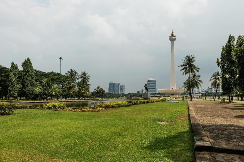 U Stay Hotel Mangga Besar جاكرتا المظهر الخارجي الصورة