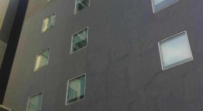 U Stay Hotel Mangga Besar جاكرتا المظهر الخارجي الصورة