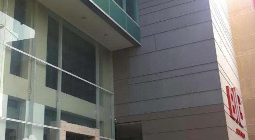 U Stay Hotel Mangga Besar جاكرتا المظهر الخارجي الصورة