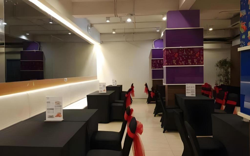 U Stay Hotel Mangga Besar جاكرتا المظهر الخارجي الصورة
