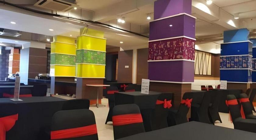 U Stay Hotel Mangga Besar جاكرتا المظهر الخارجي الصورة