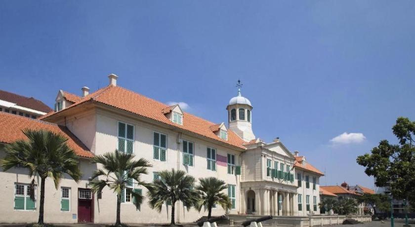 U Stay Hotel Mangga Besar جاكرتا المظهر الخارجي الصورة