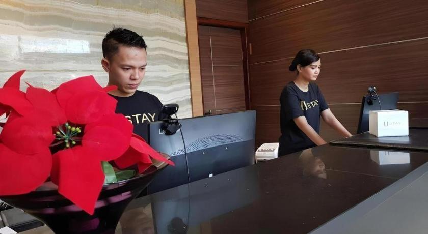 U Stay Hotel Mangga Besar جاكرتا المظهر الخارجي الصورة